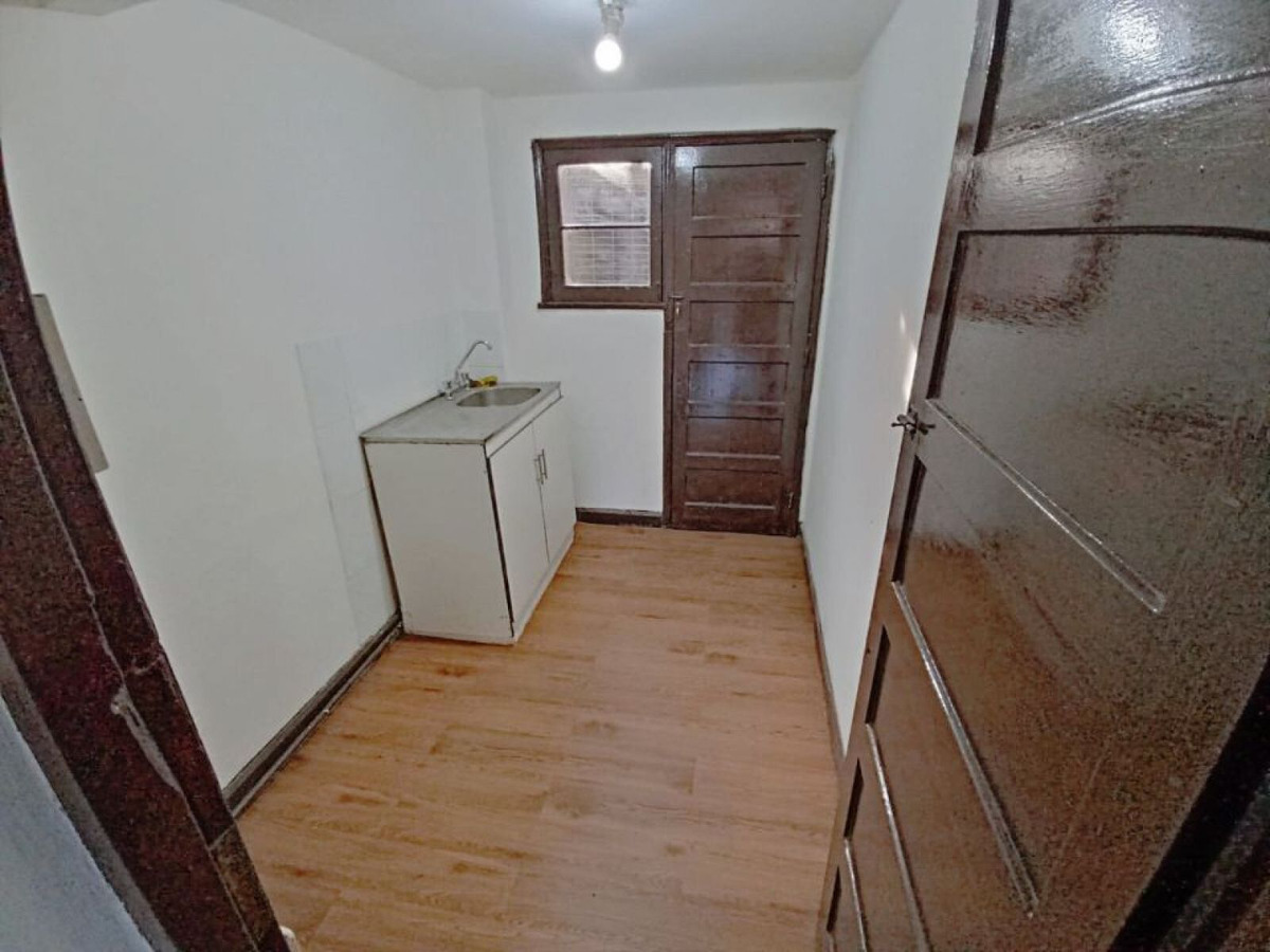 Casa barata en San Joaquín, 4 dormitorios, 150 m² — imagen 5 de 10