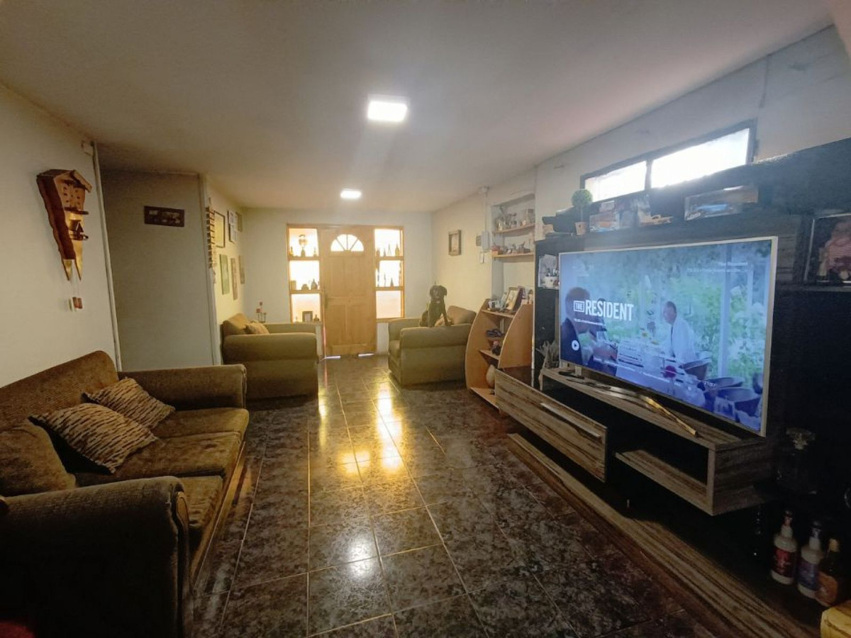 Casa con quincho en venta en Padre Hurtado, 5 dormitorios, 265 m² — imagen 4 de 10