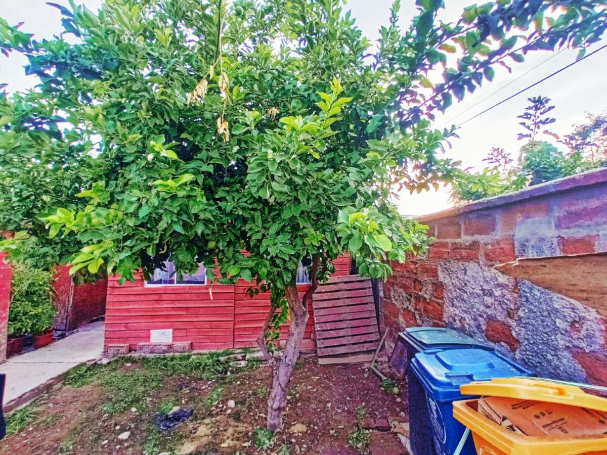 Casa con patio en venta en El Bosque, 3 dormitorios, 310 m² — imagen 9 de 9