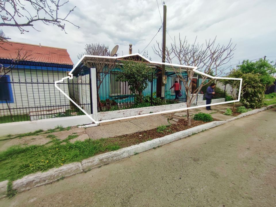 Casa con piscina en venta en Peñaflor, 4 dormitorios, 101 m² — imagen 3 de 17