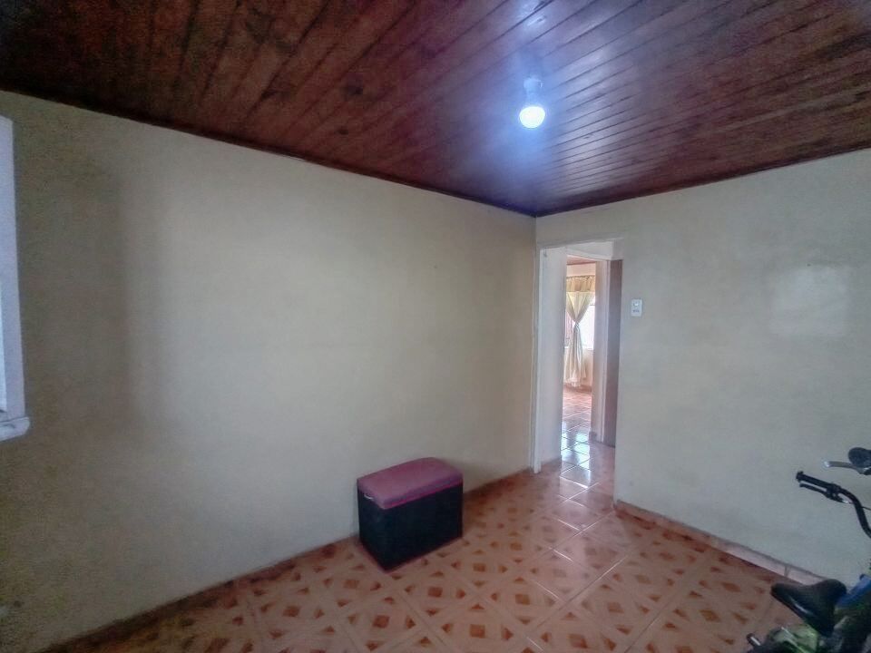 Casa con piscina en venta en Peñaflor, 4 dormitorios, 101 m² — imagen 7 de 17